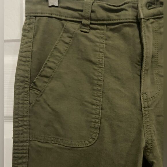Banana Republic women’s skinny fit solid olive green pants size 29/8​​ - Picture 5 of 13